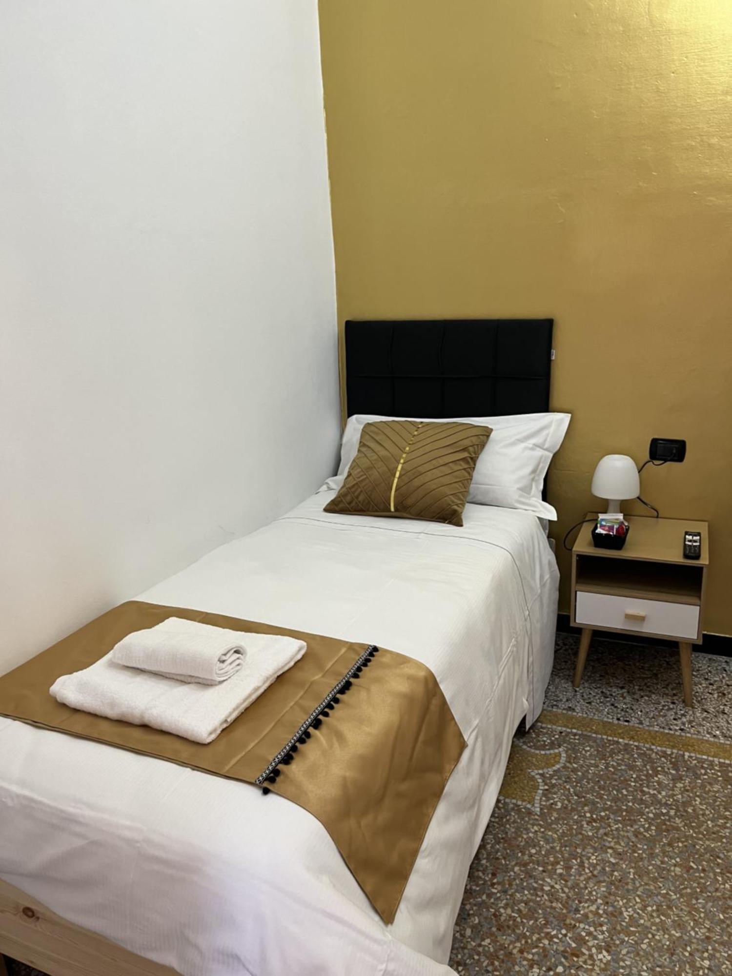 Genova Gold Rooms Exteriör bild