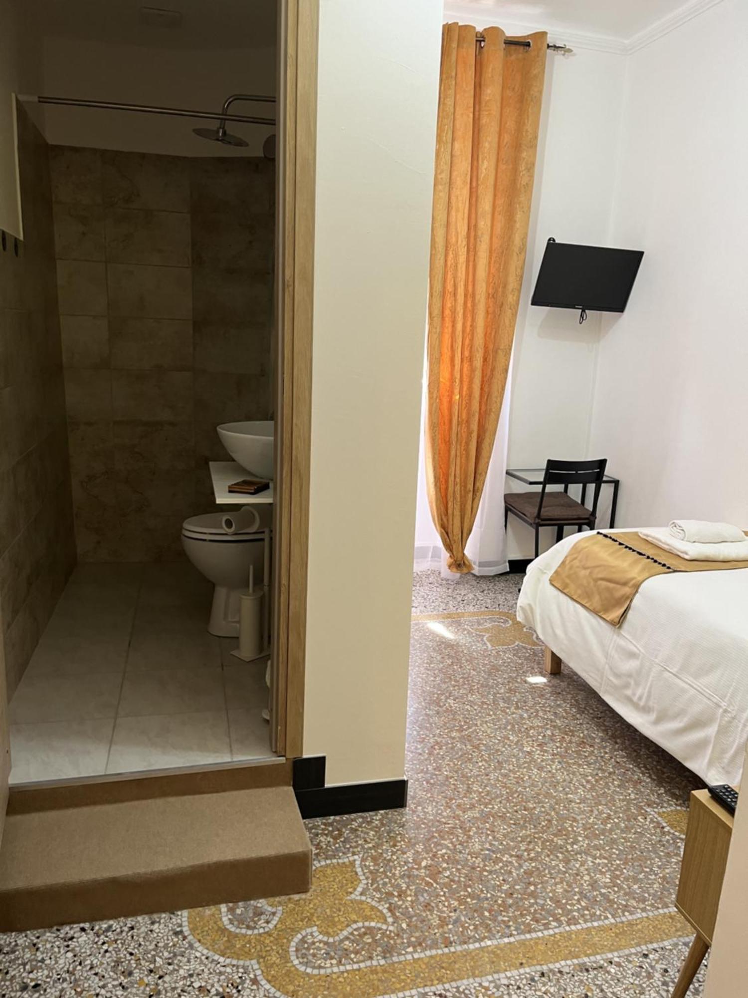 Genova Gold Rooms Rum bild