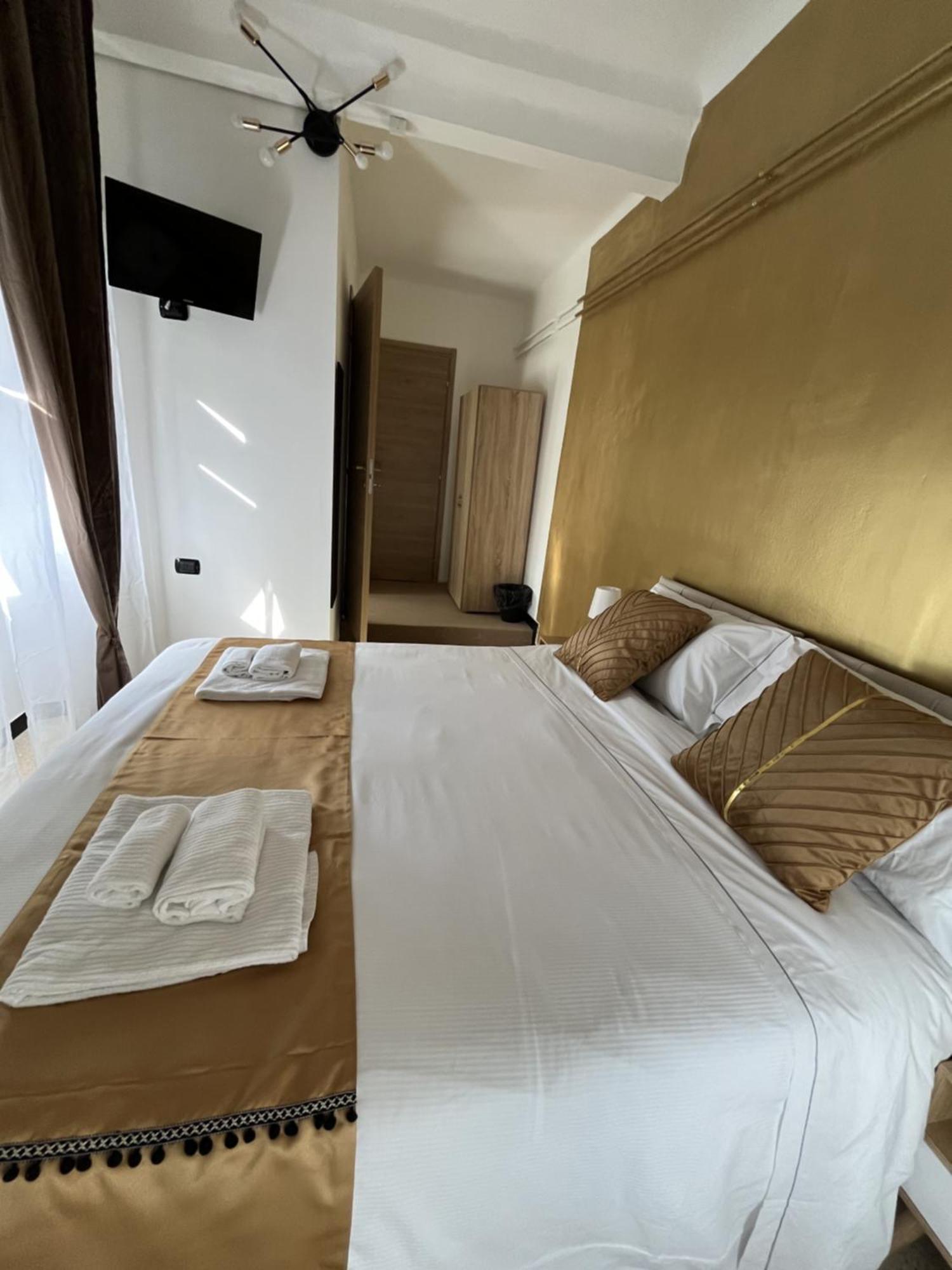 Genova Gold Rooms Rum bild